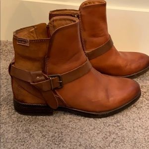 Women’s Pikolinos leather Boots